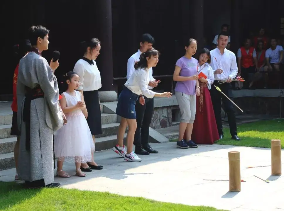 解锁休闲小长假 | 走进红旗渠迎宾馆来一场拥抱自然、舒缓心灵的旅程吧