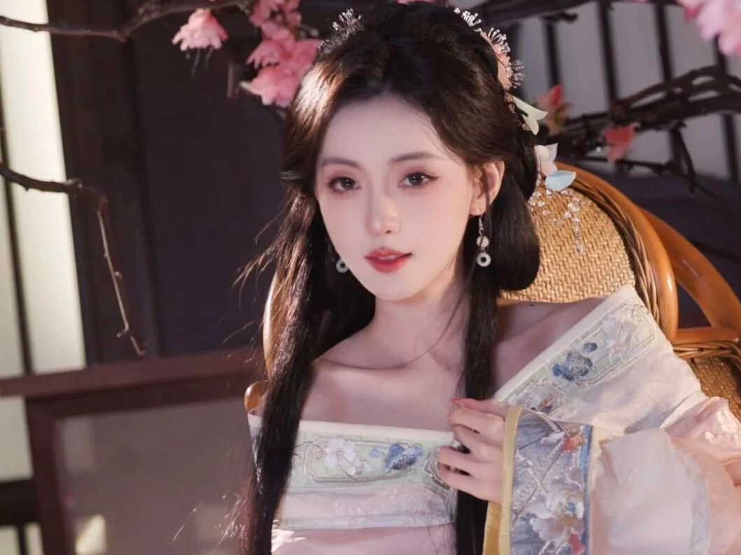 倒计时2天！！！本周末3月21、22日/13位高颜值达人化身花神+簪花少年团来袭，与君共赴春日峡谷盛宴~