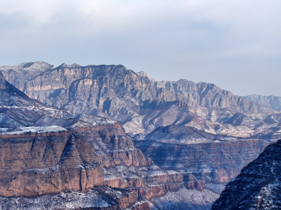 雪后太行大峡谷：银装裹雄峡 晴日展新颜