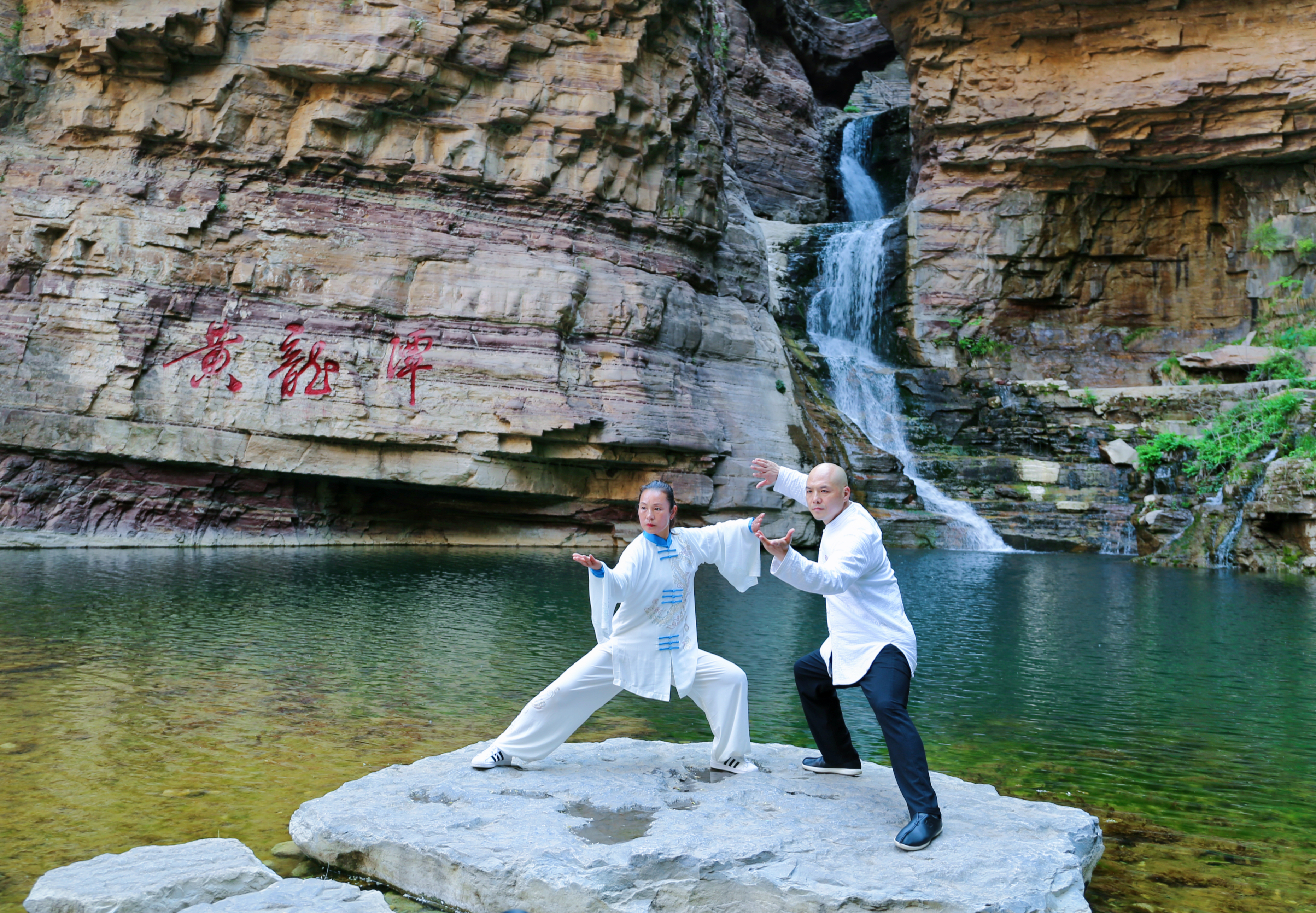 太极拳新一代领军人物陈式太极拳第十二代传人河南省武术协会副主席王战军展示太极拳